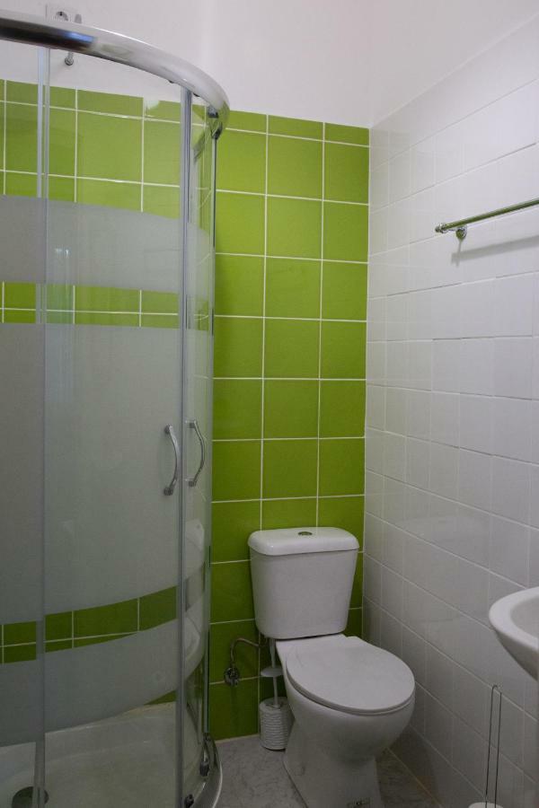 Hostel Das Flores Senhora da Hora Екстер'єр фото